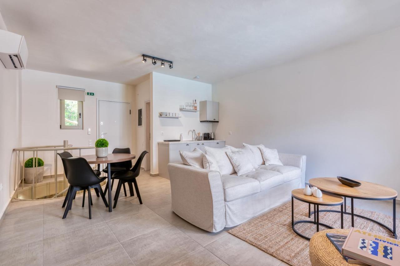Saronis Suites Saronida Eksteriør billede