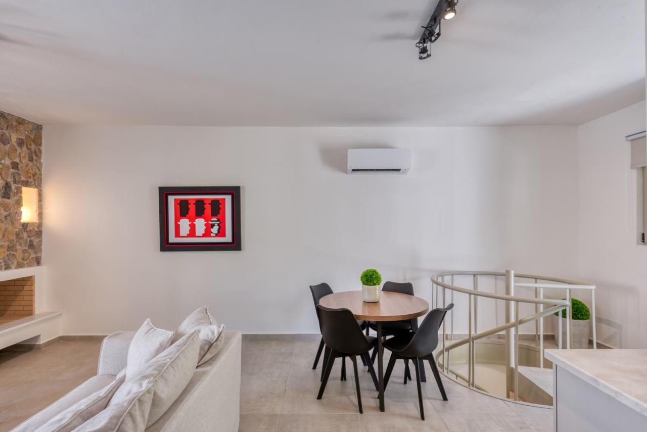 Saronis Suites Saronida Eksteriør billede