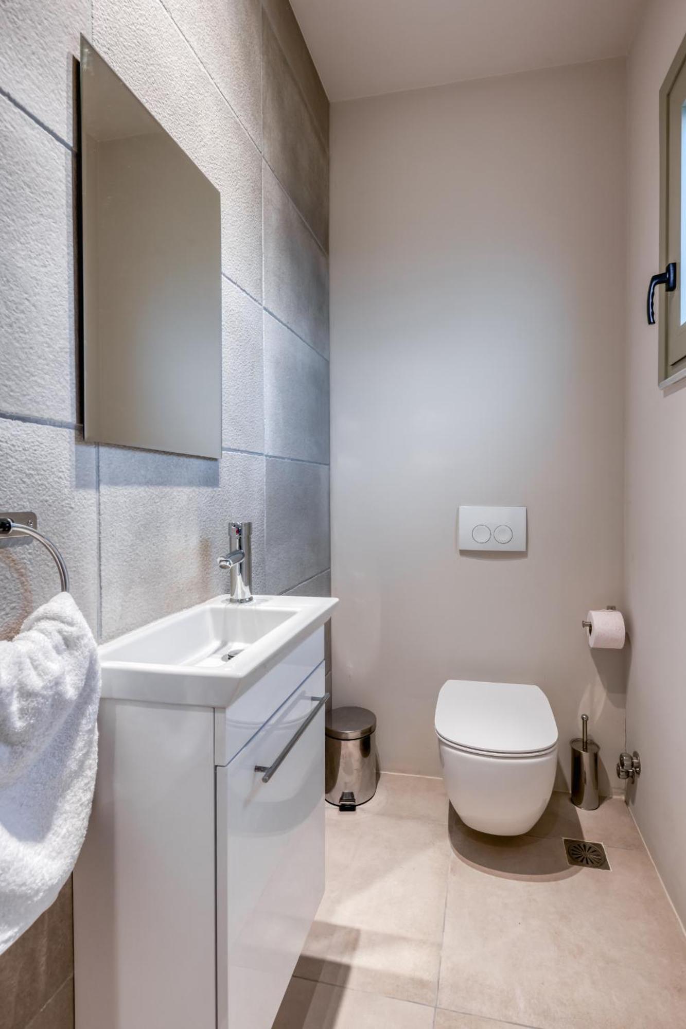 Saronis Suites Saronida Eksteriør billede